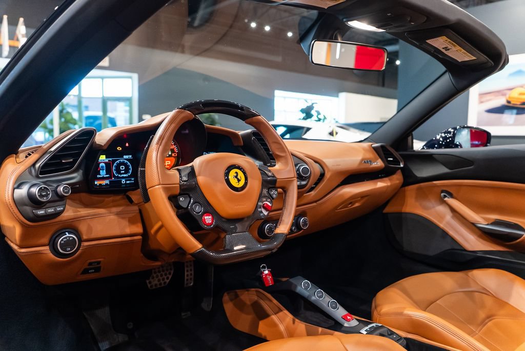Used 2018 Ferrari 488 Spider RWD image 28