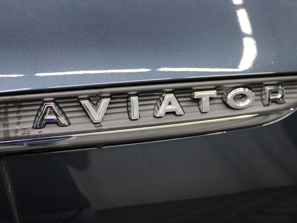 Used 2022 Lincoln Aviator Reserve w/ Equipment Group 201A AWD/4WD image 57