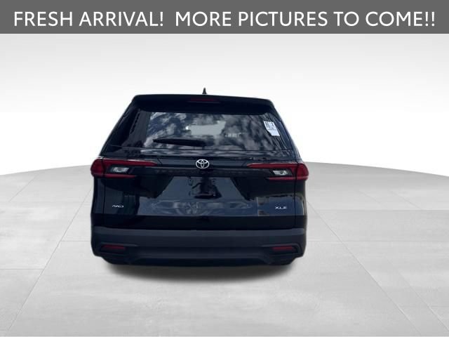 Used 2025 Toyota Grand Highlander AWD image 6