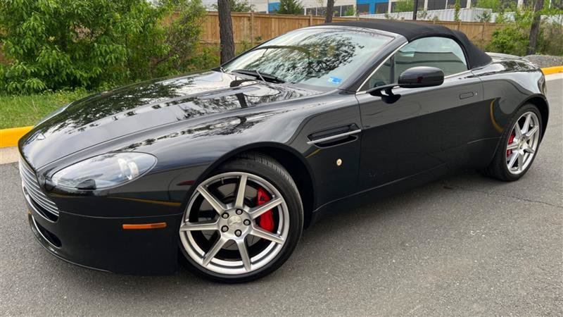 Used 2008 Aston Martin V8 Vantage Roadster RWD image 2