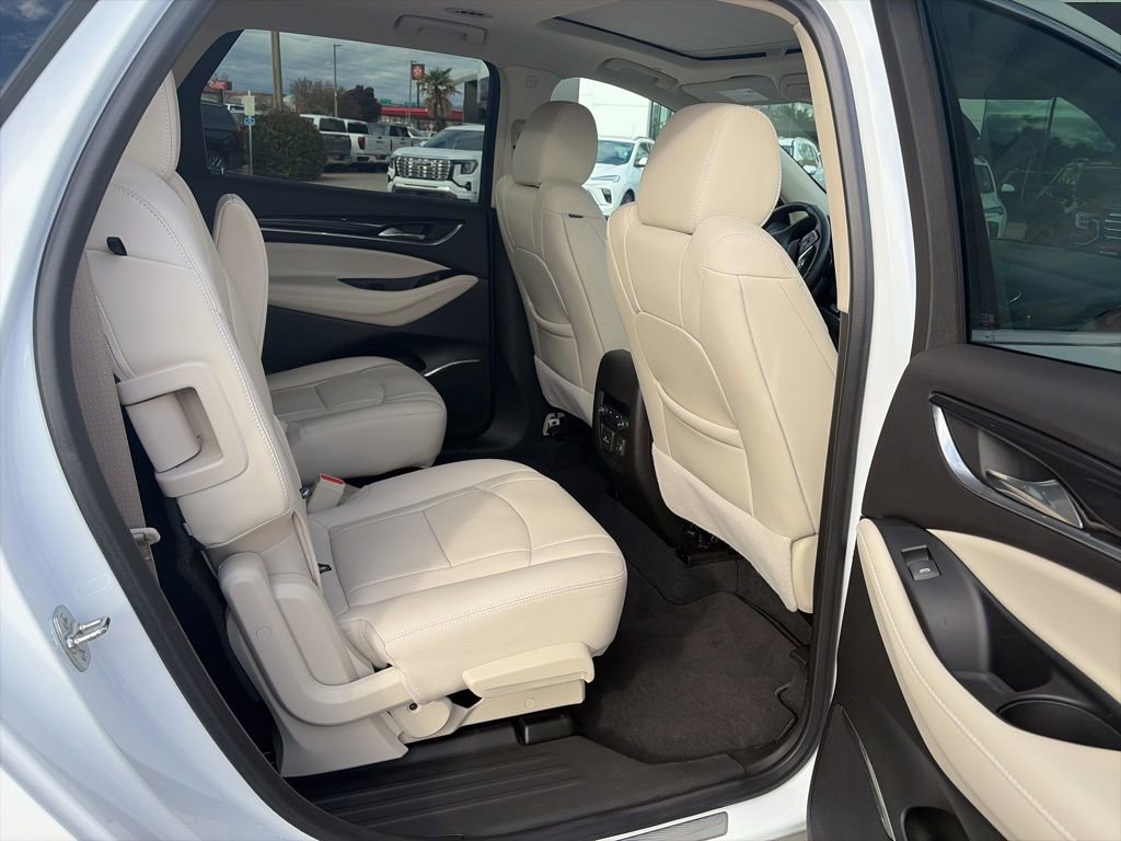 Used 2024 Buick Enclave Essence w/ Experience Buick Package image 12