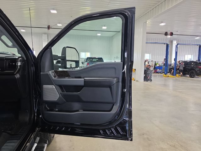 Used 2024 Ford F350 Lariat w/ Snow Plow Prep Package AWD/4WD image 33