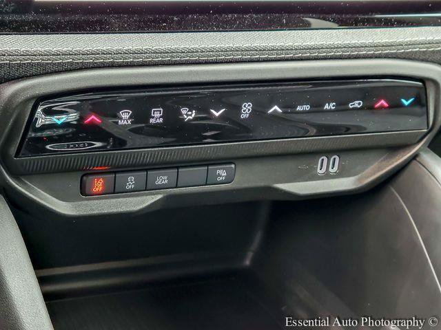 New 2026 Jeep Cherokee Laredo AWD/4WD image 18