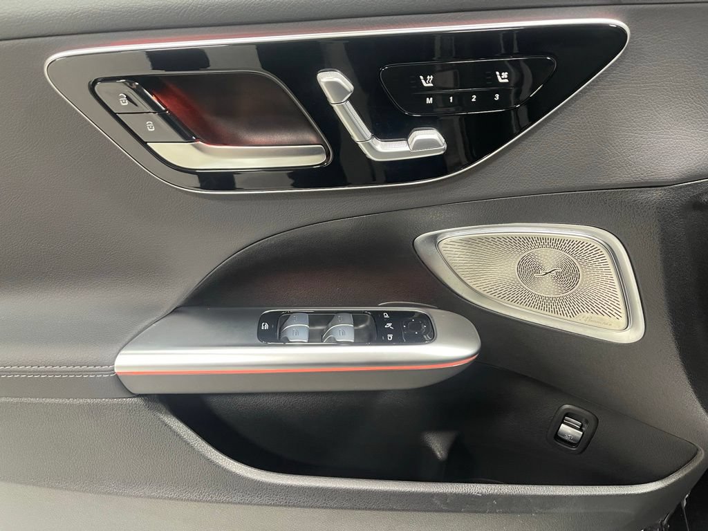 Certified 2026 Mercedes-Benz C 300 4MATIC Sedan image 18