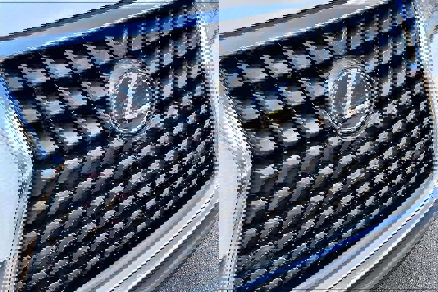 Used 2023 Lexus GX 460 Luxury w/ Sport Design Package image 30