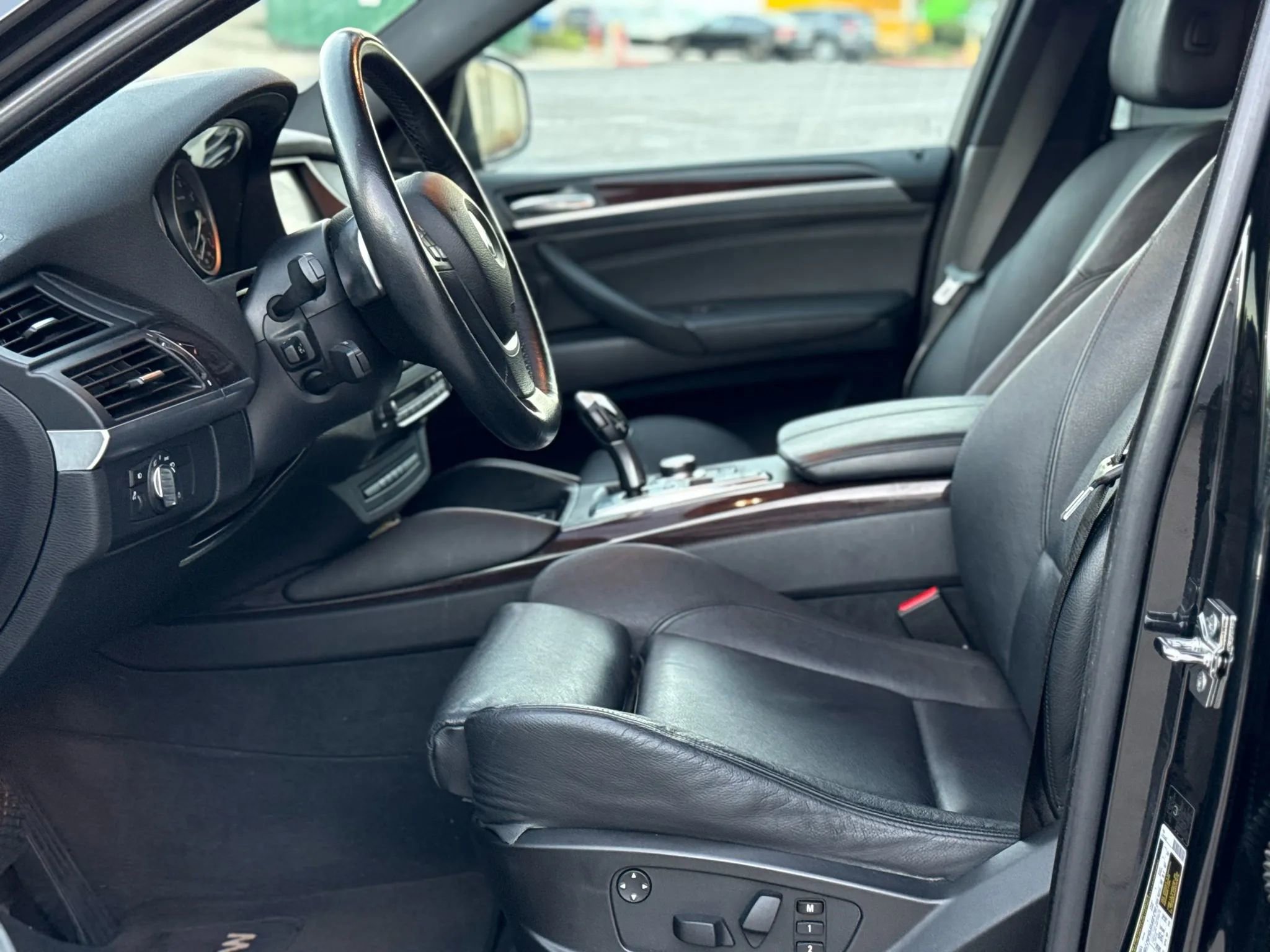 Used 2009 BMW X6 xDrive50i image 18
