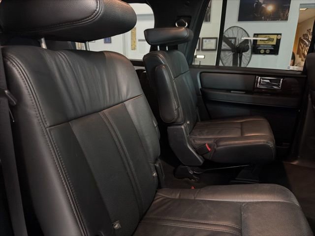 Used 2017 Lincoln Navigator L Reserve image 31