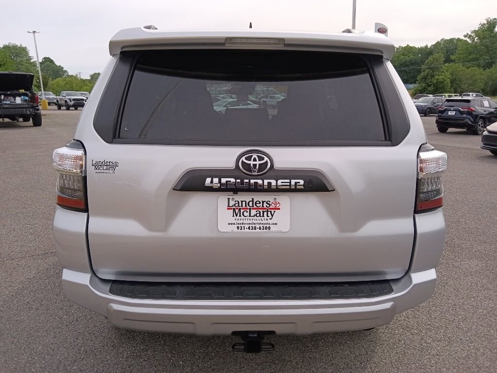 Used 2024 Toyota 4Runner TRD Off-Road AWD/4WD image 4
