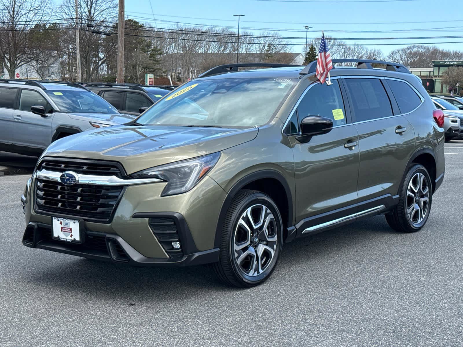 Certified 2025 Subaru Ascent Limited AWD/4WD image 3