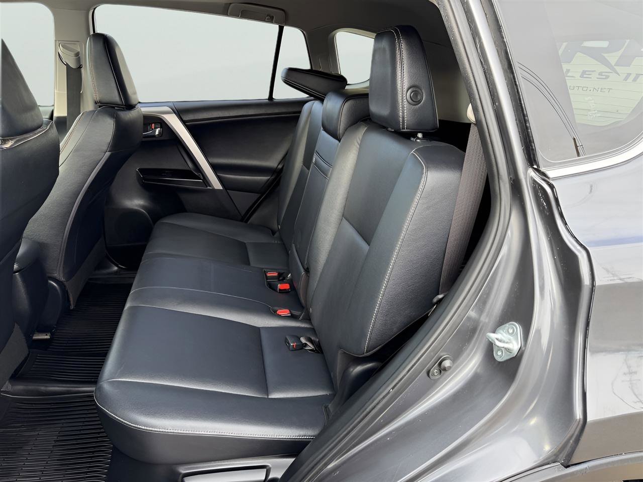 Used 2016 Toyota RAV4 Limited w/ Advanced Technology Package AWD/4WD image 17