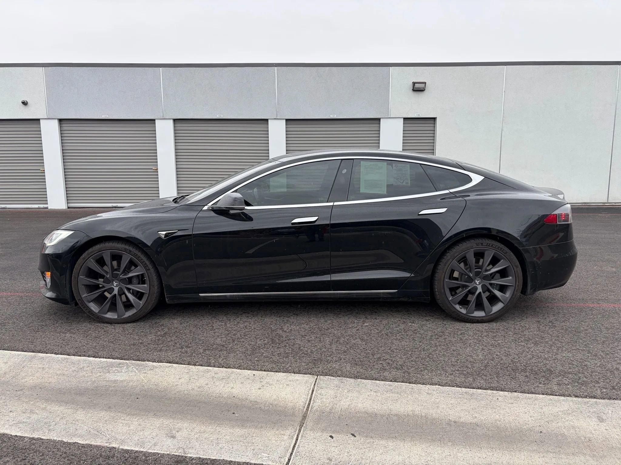Used 2020 Tesla Model S Long Range Plus AWD/4WD image 3