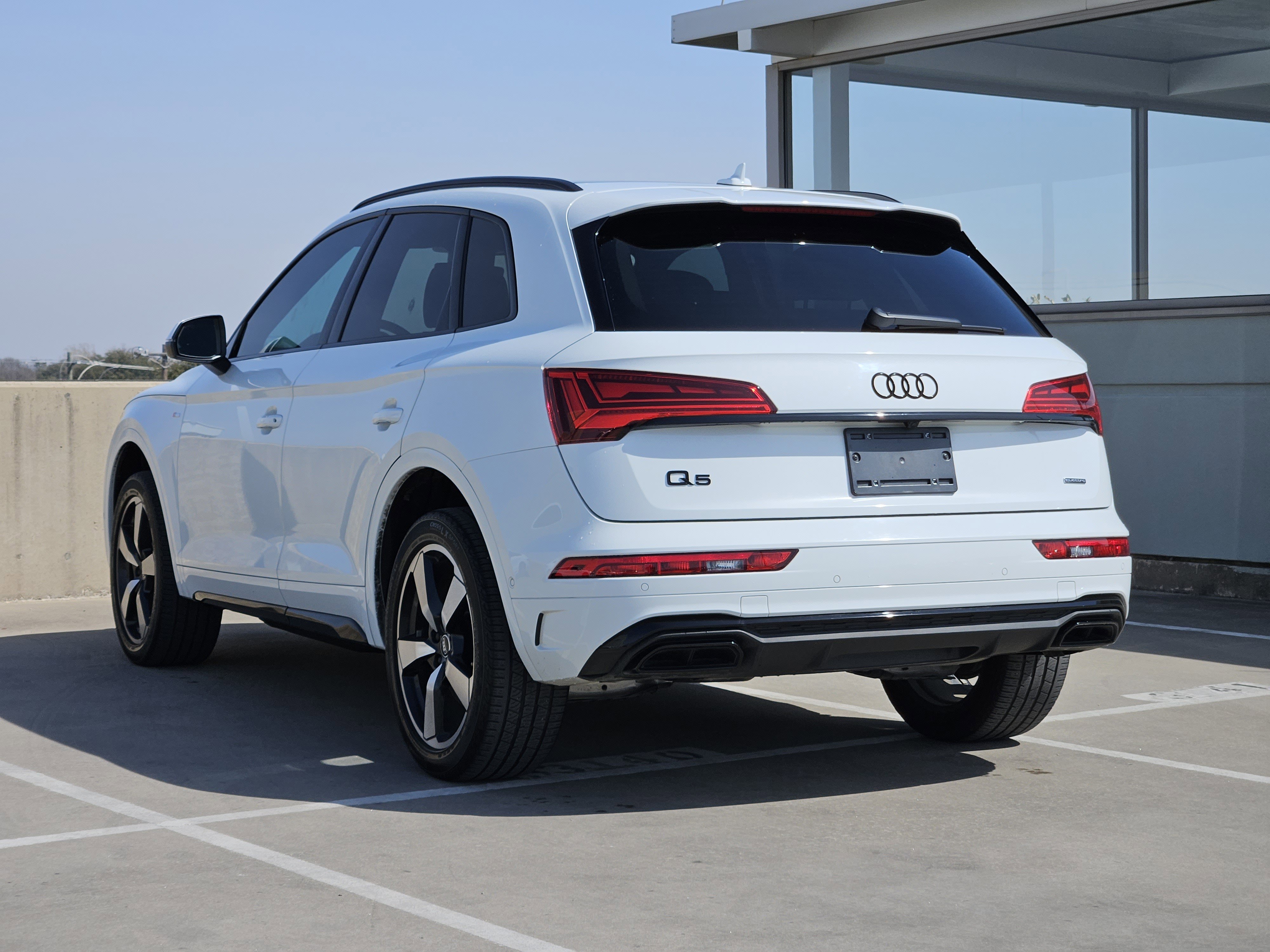Used 2022 Audi Q5 2.0T Prestige image 3