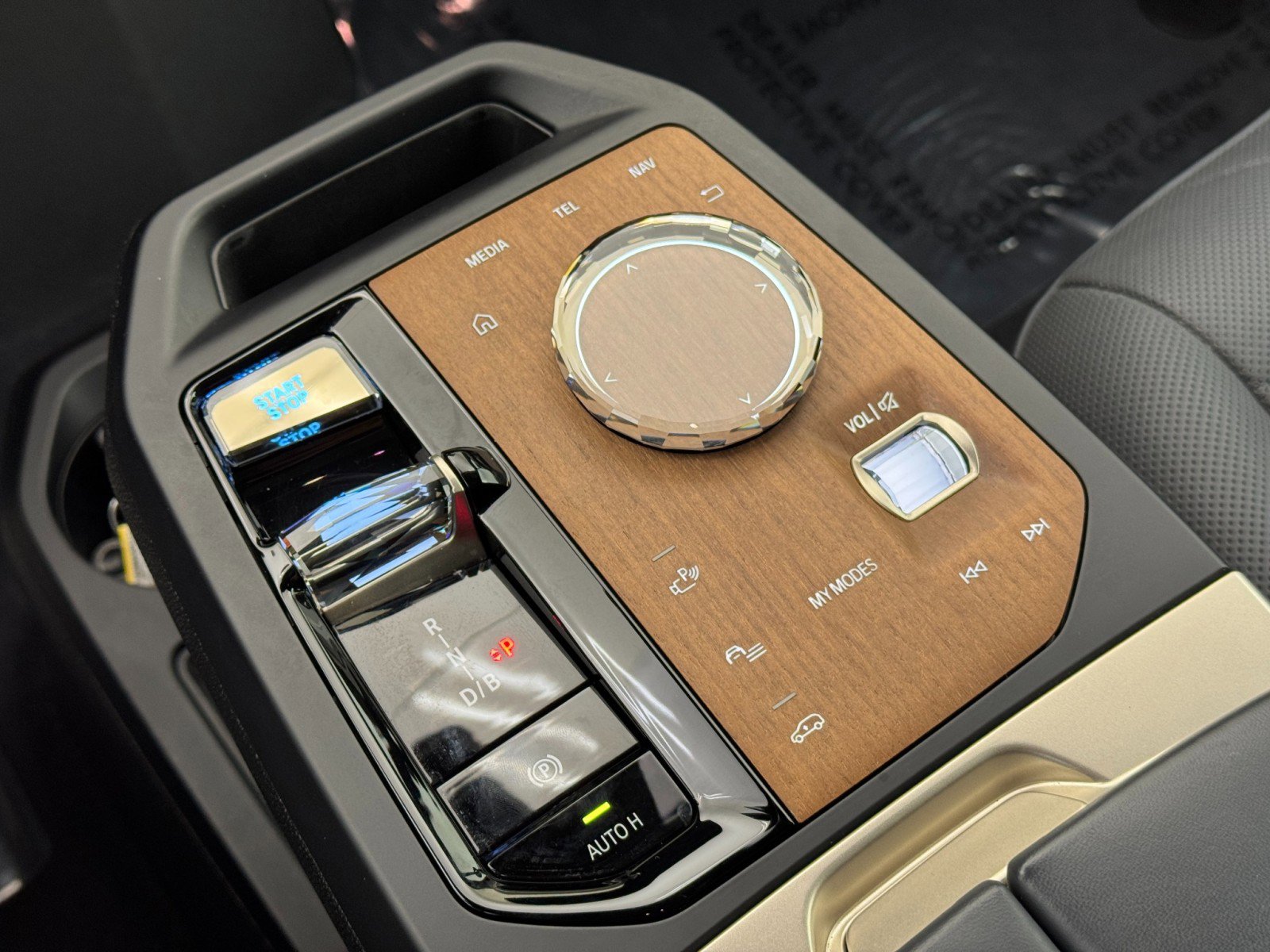 Used 2023 BMW iX M60 w/ Executive Package image 32