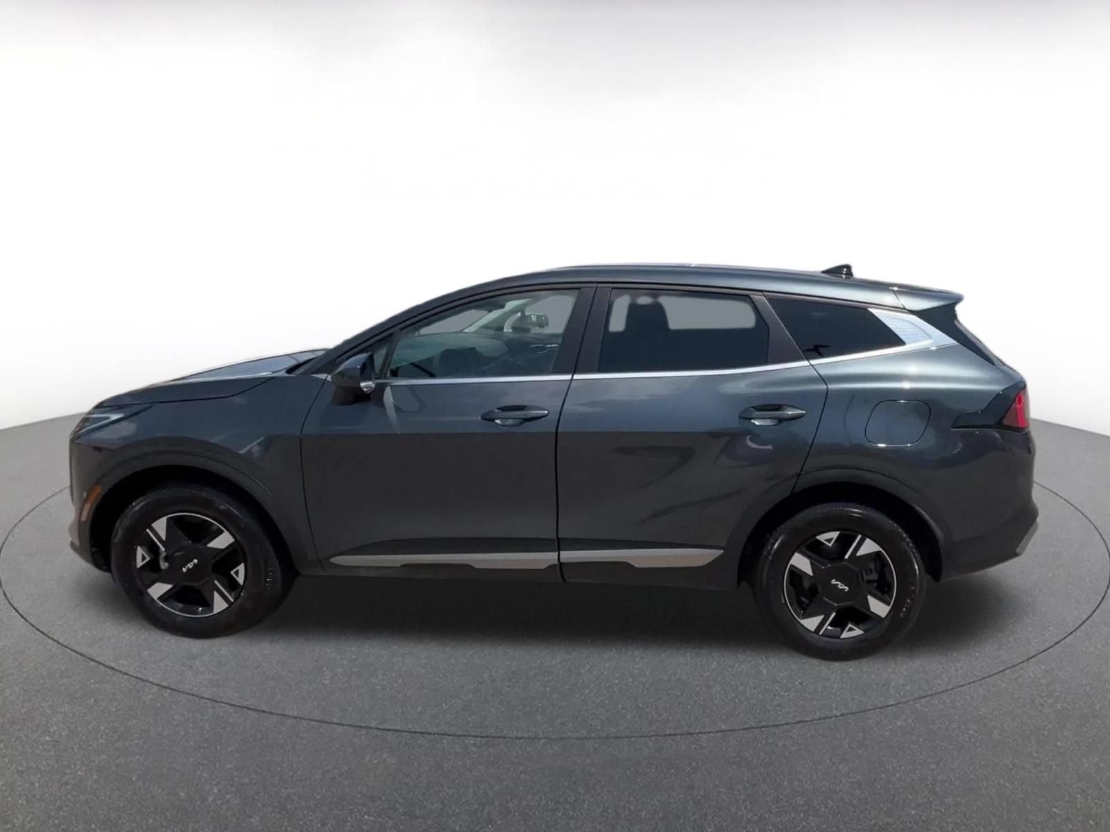 Used 2026 Kia Sportage LX AWD/4WD image 9
