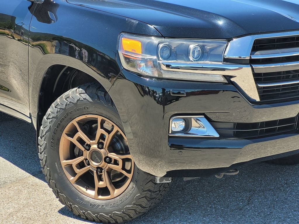 Used 2020 Toyota Land Cruiser Heritage Edition AWD/4WD image 3