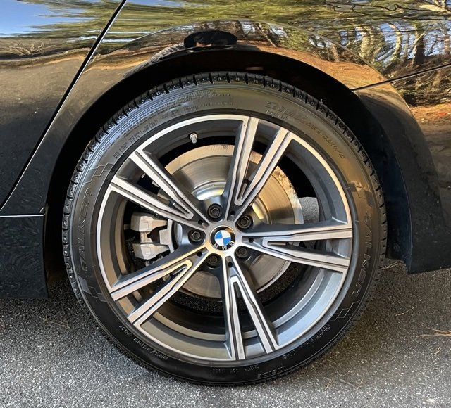 Used 2023 BMW 330i Sedan w/ Driving Assistance Package image 7