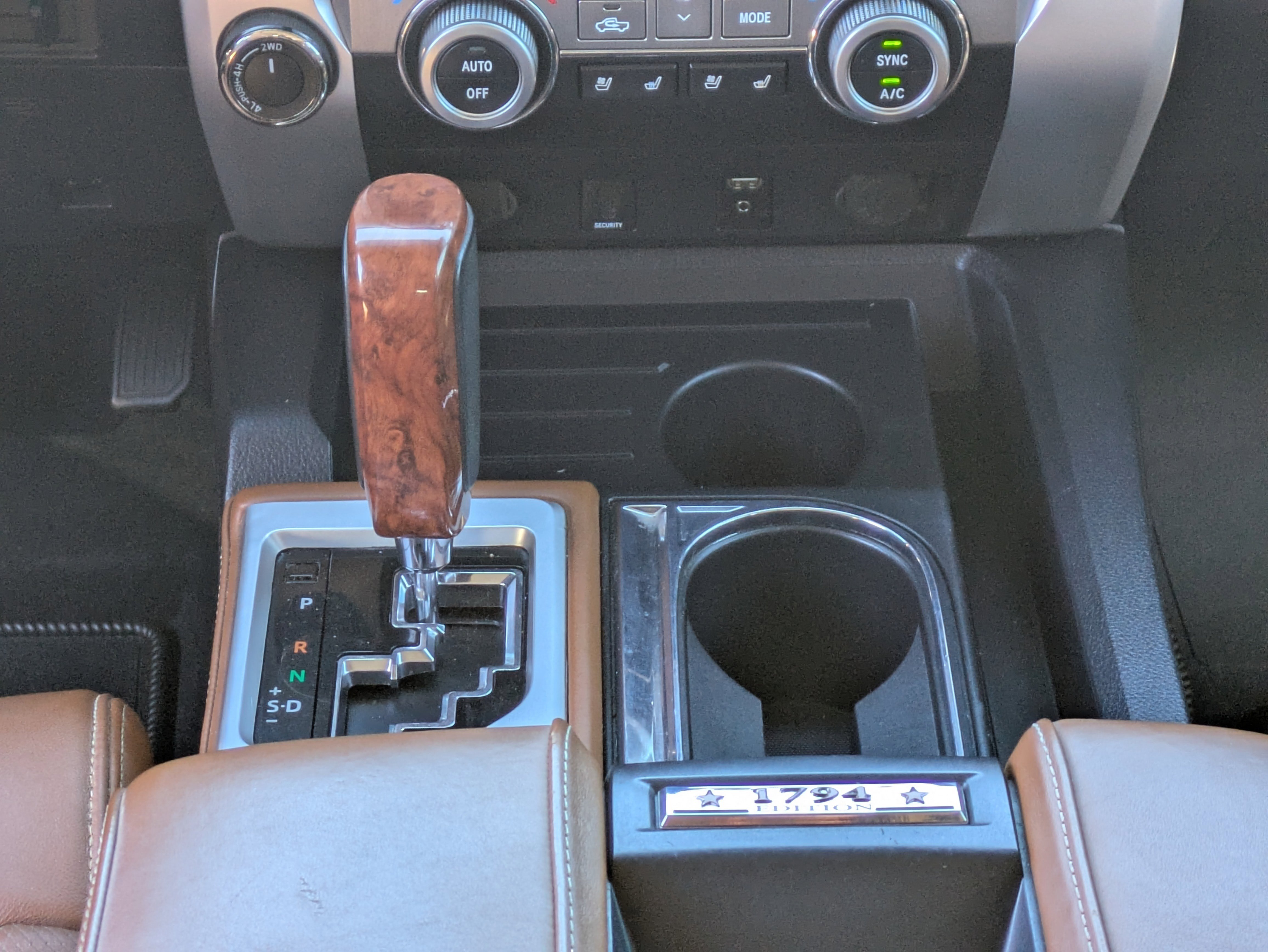 Used 2019 Toyota Tundra 1794 Edition image 19