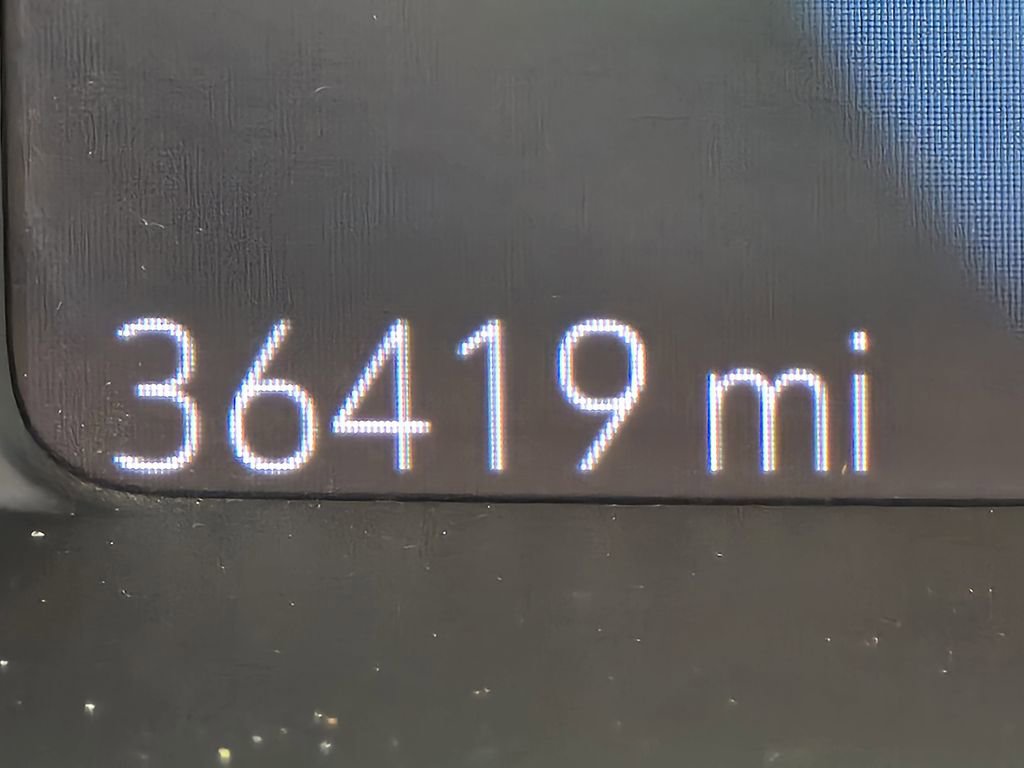 Used 2020 Chevrolet Bolt LT image 29