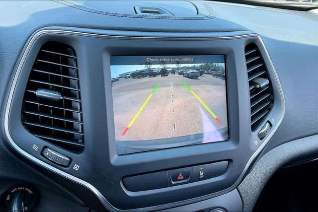 Used 2022 Jeep Cherokee Latitude image 11