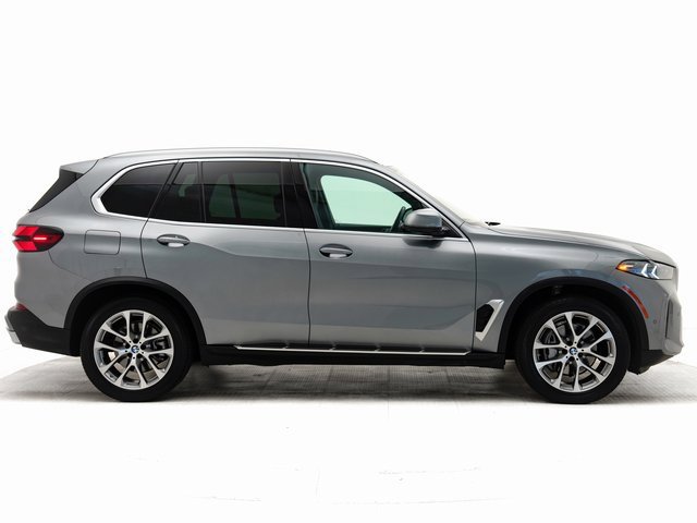 Used 2025 BMW X5 xDrive40i w/ Climate Comfort Package image 28