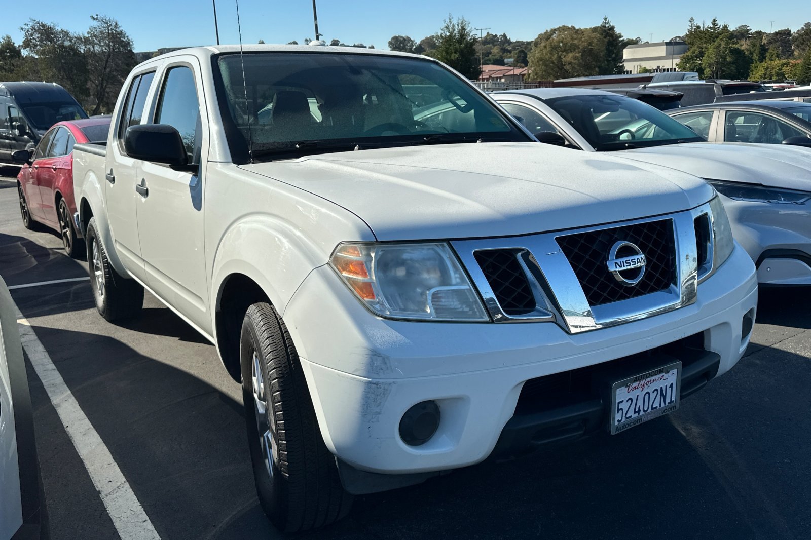 Used 2014 Nissan Frontier SV RWD image 2
