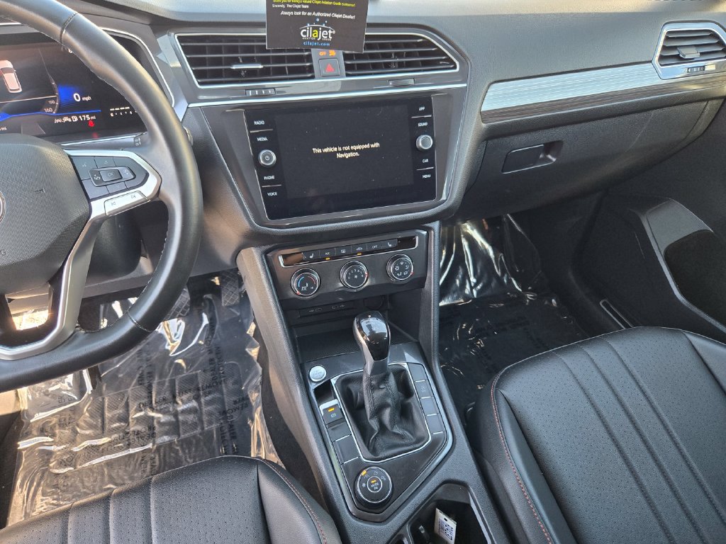 Used 2024 Volkswagen Tiguan Wolfsburg Edition AWD/4WD image 17