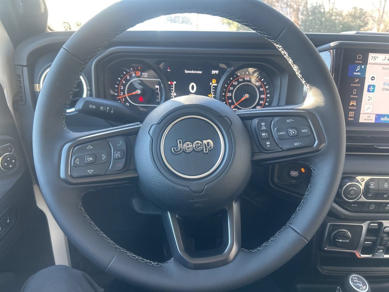 New 2026 Jeep Gladiator Sport AWD/4WD image 13