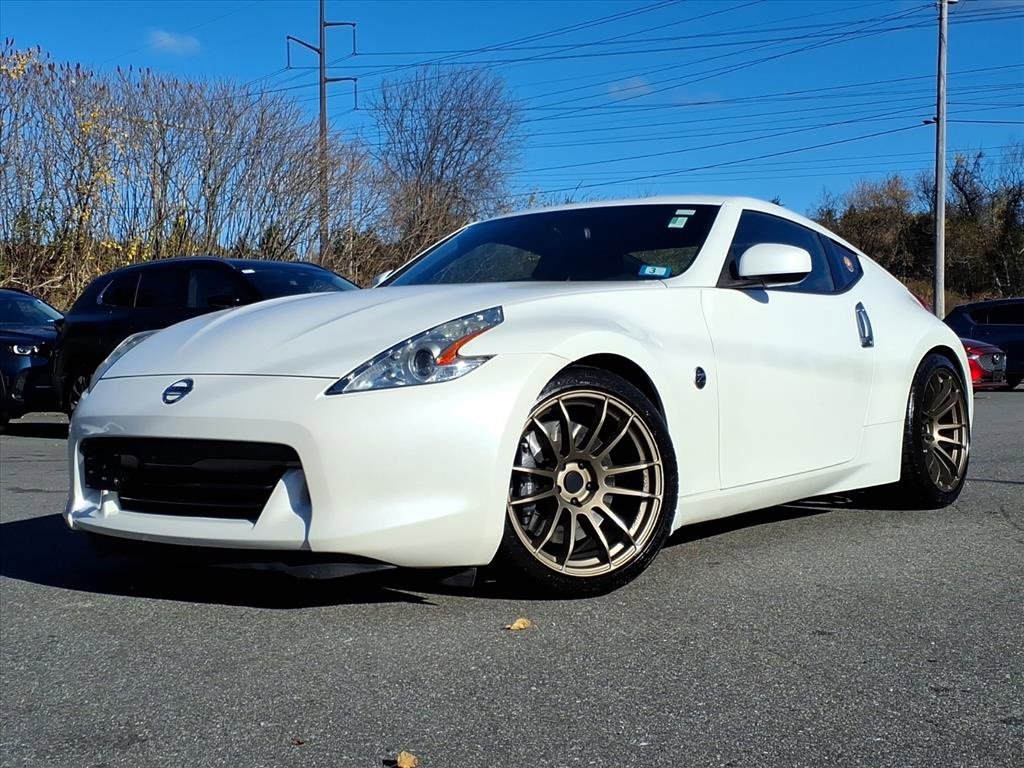 Used 2010 Nissan 370Z Touring w/ Sport Pkg