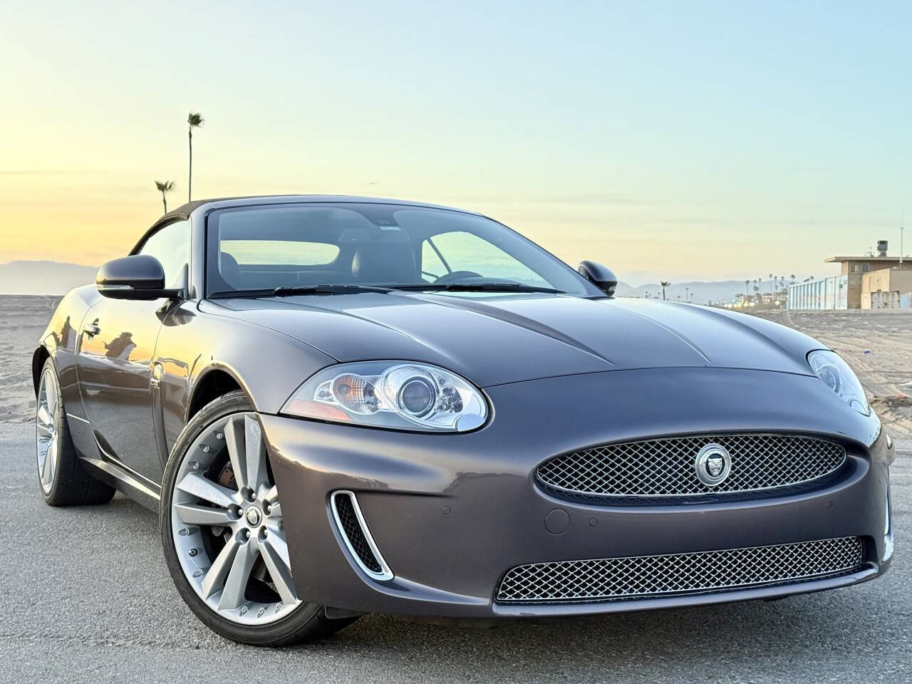 Used 2010 Jaguar XK Base 2dr Convertible image 9