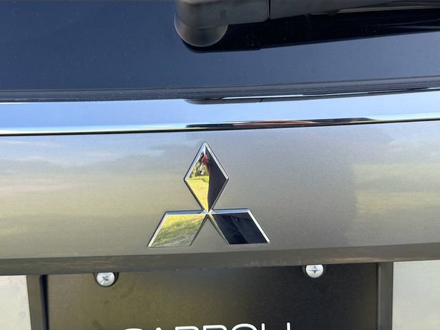 Used 2018 Mitsubishi Outlander SEL AWD/4WD image 11