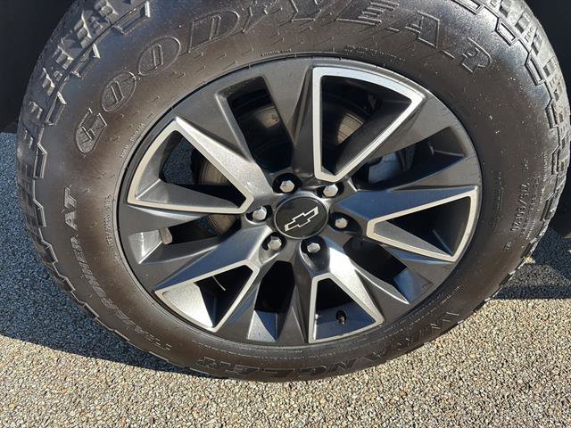 Used 2022 Chevrolet Tahoe Z71 w/ Off-Road Capability Package image 9