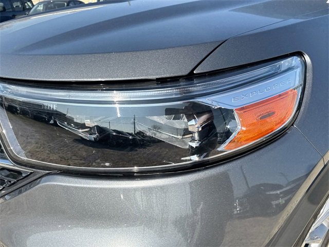 Certified 2022 Ford Explorer XLT w/ Equipment Group 202A image 36