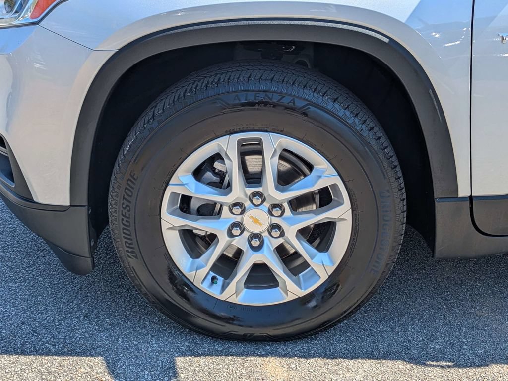 Used 2020 Chevrolet Traverse LS FWD image 13