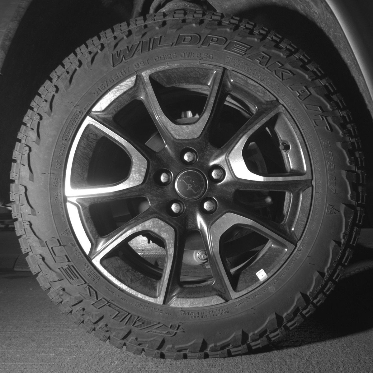 Used 2025 Jeep Compass Trailhawk image 15