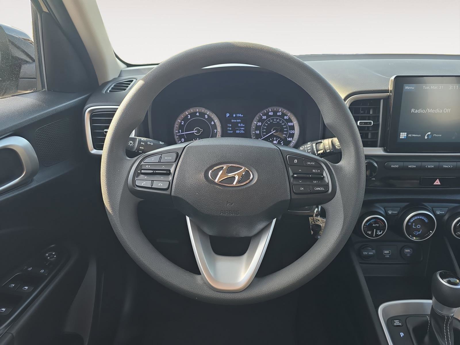 Used 2020 Hyundai Venue SEL image 11