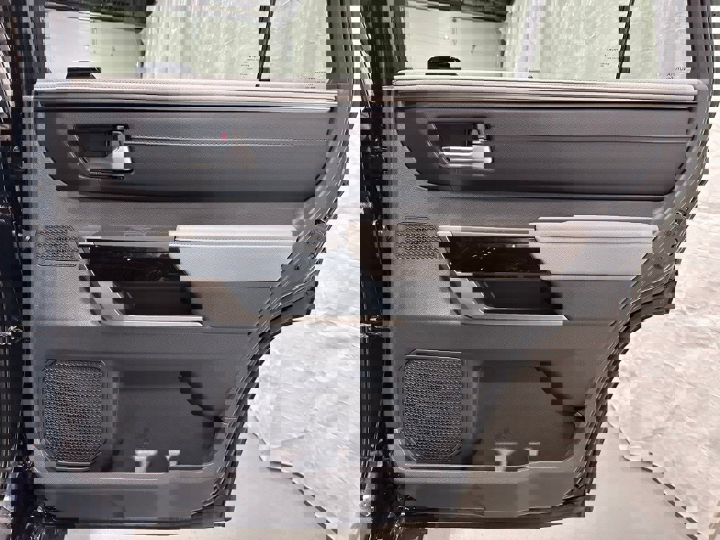 Used 2025 Toyota Sequoia Limited image 54