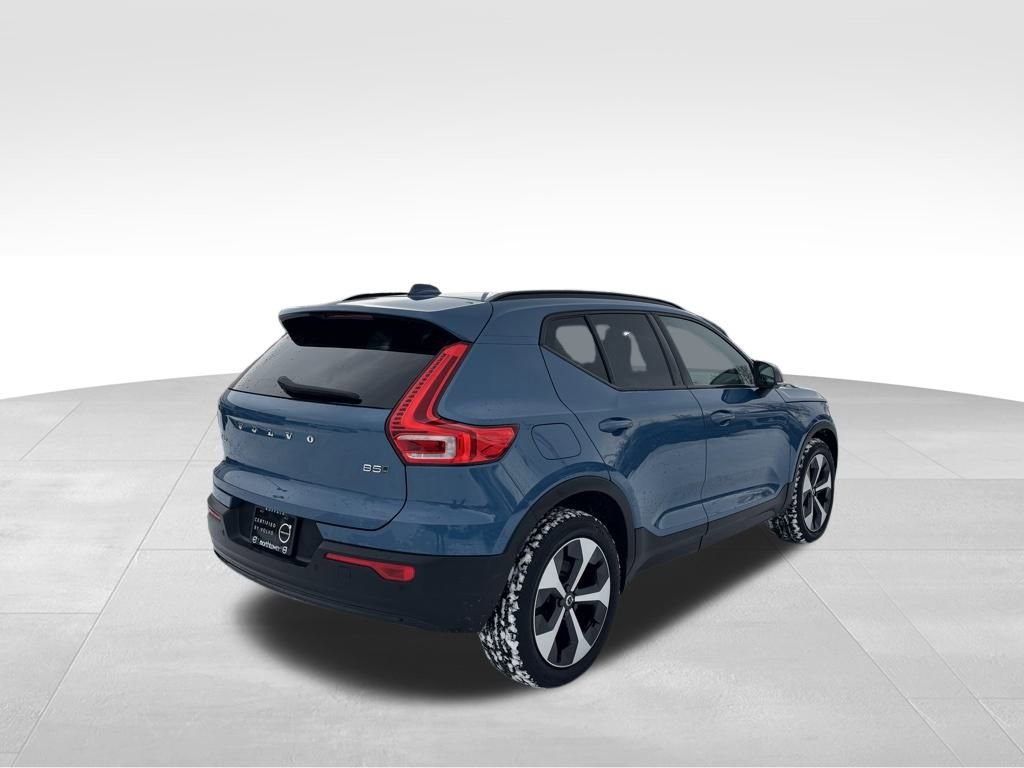 Certified 2023 Volvo XC40 B5 Plus w/ Driver Assist Package image 33
