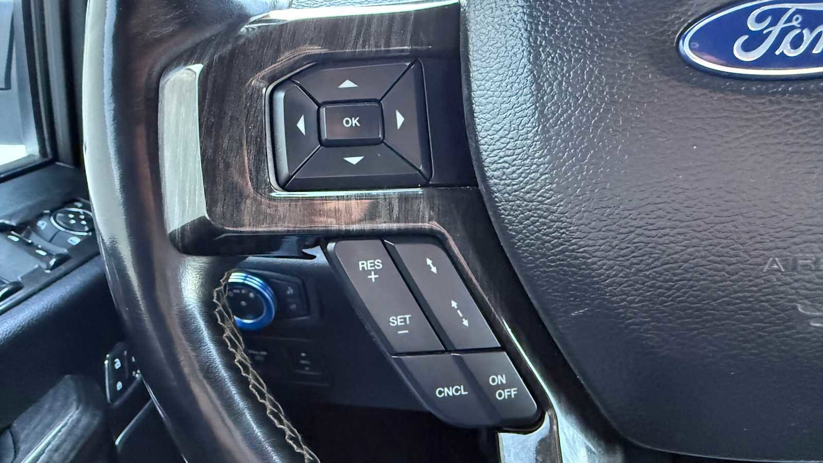 Used 2018 Ford F150 Limited w/ Trailer Tow Package image 15