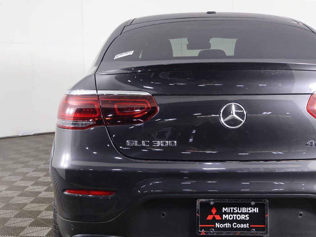 Used 2022 Mercedes-Benz GLC 300 4MATIC Coupe image 14