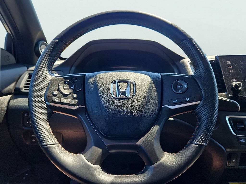 Certified 2023 Honda Passport TrailSport image 32
