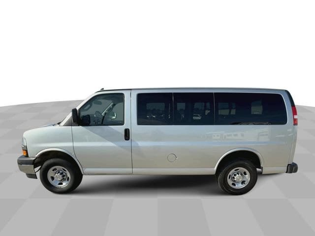 Used 2023 Chevrolet Express 2500 LS w/ Driver Convenience Package RWD image 10