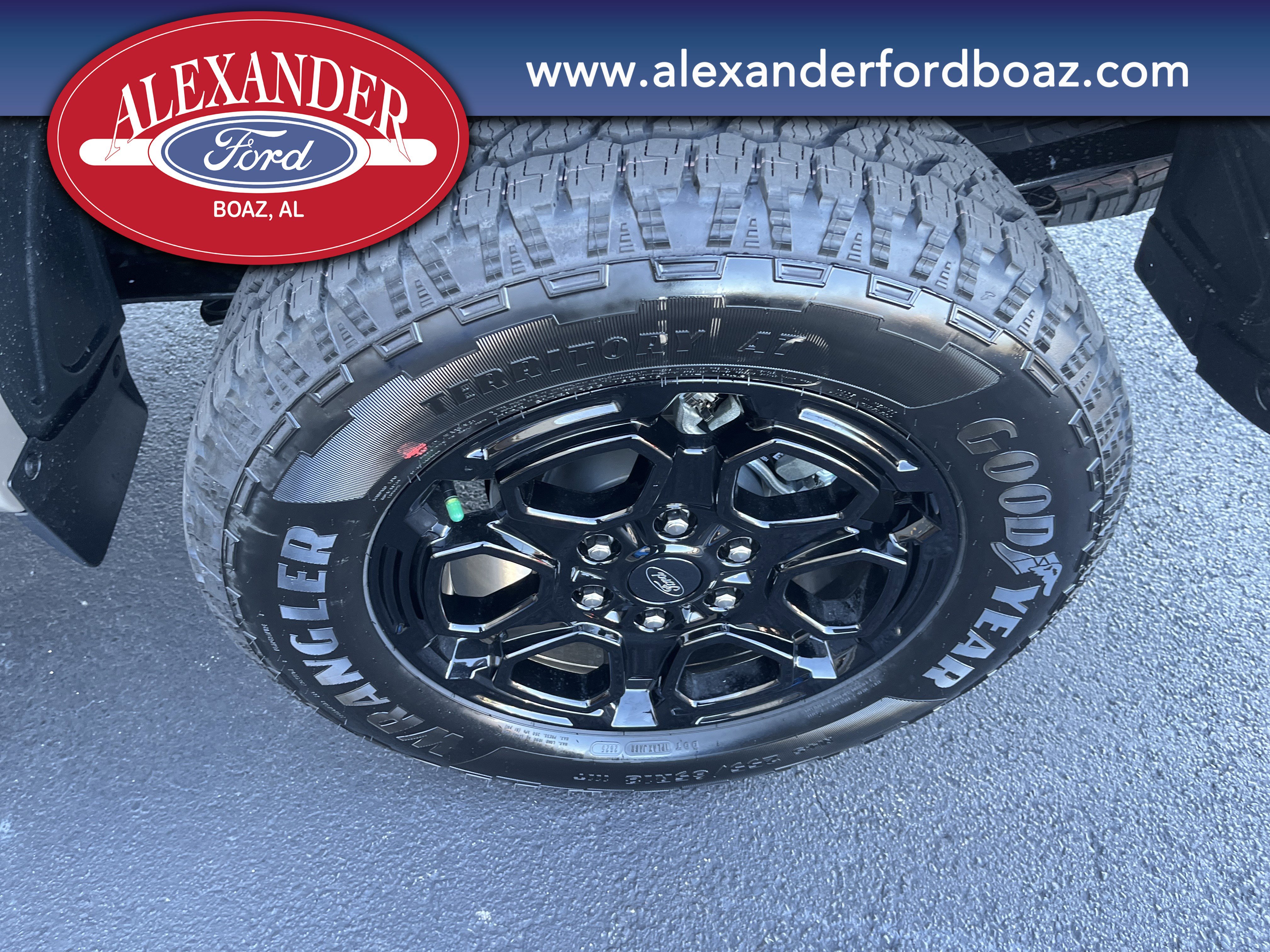 New 2025 Ford Ranger XLT image 12