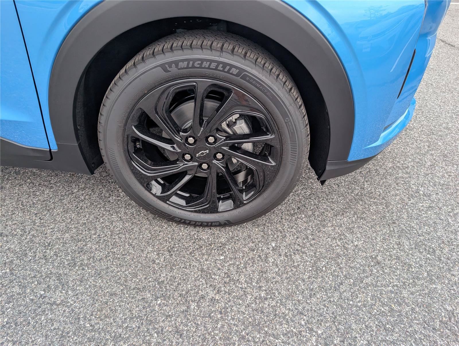 New 2027 Chevrolet Bolt RS w/ Technology Package FWD image 5