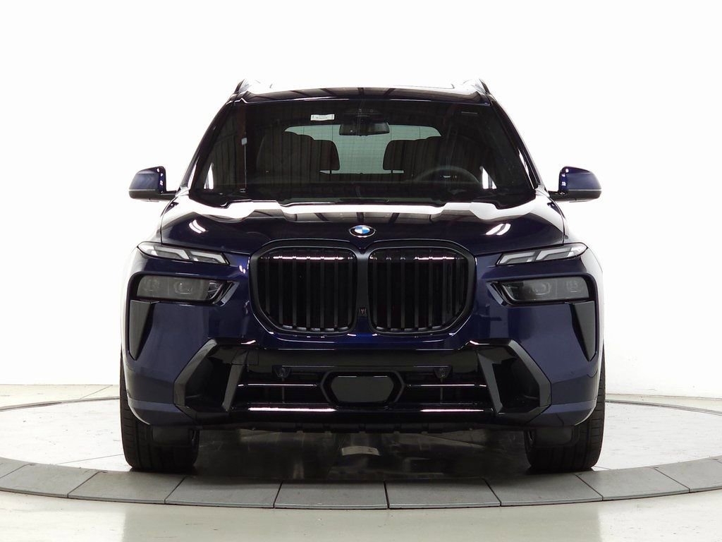 Used 2026 BMW X7 xDrive40i w/ M Sport Package image 2