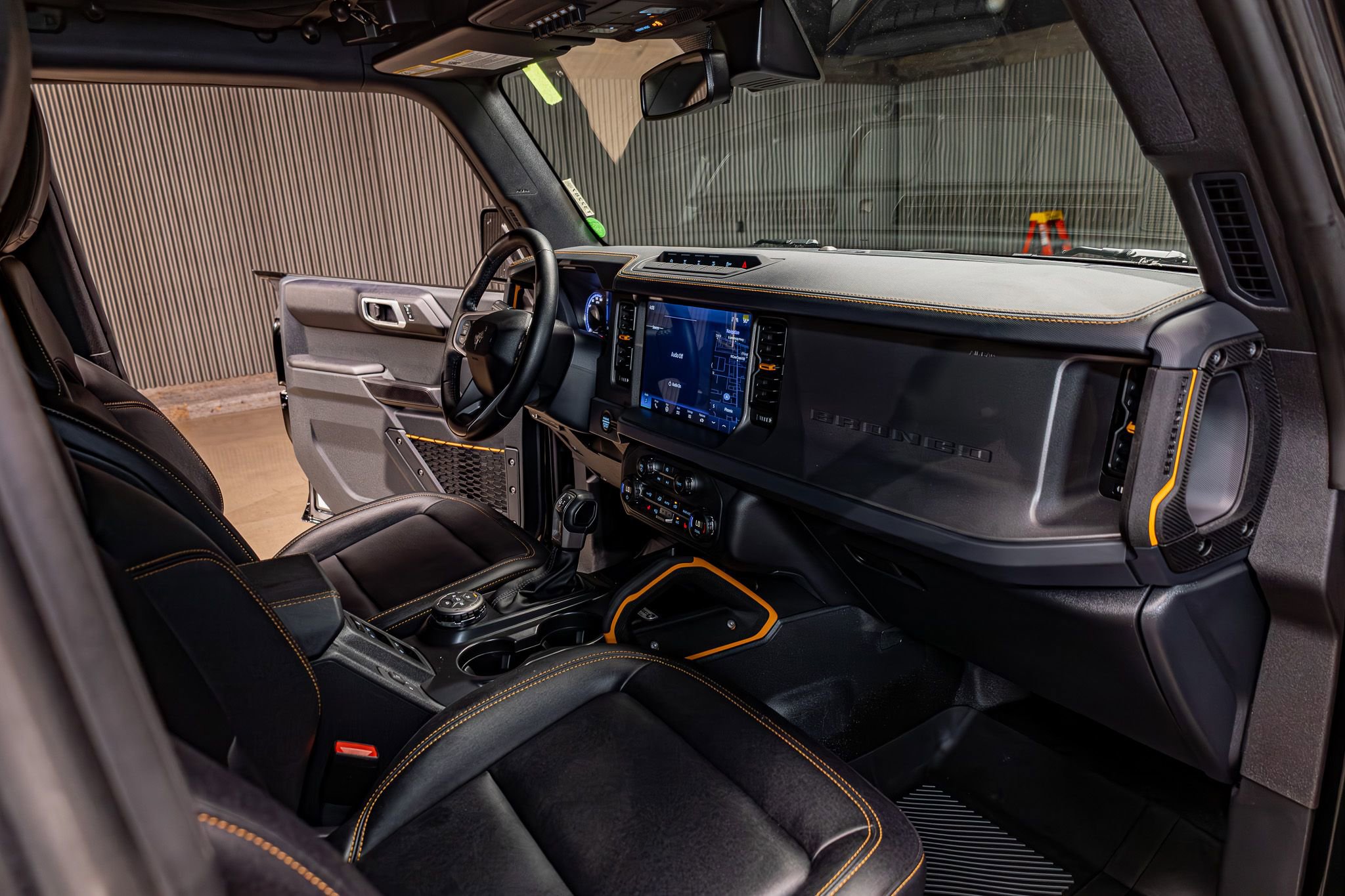 Used 2024 Ford Bronco Badlands image 16