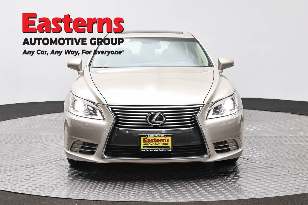 Used 2016 Lexus LS 460 AWD w/ Comfort Package image 2