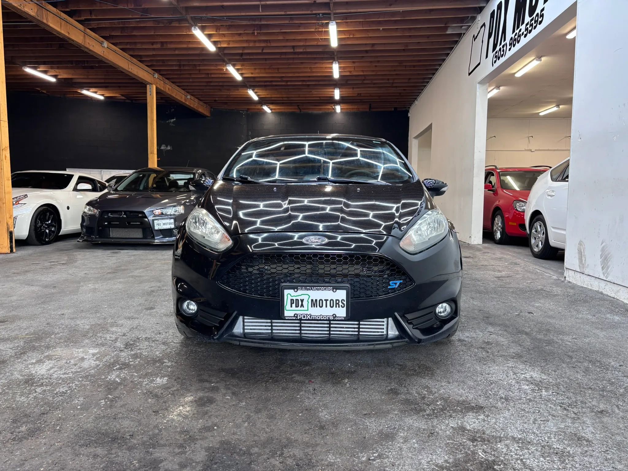 Used 2015 Ford Fiesta ST FWD image 3
