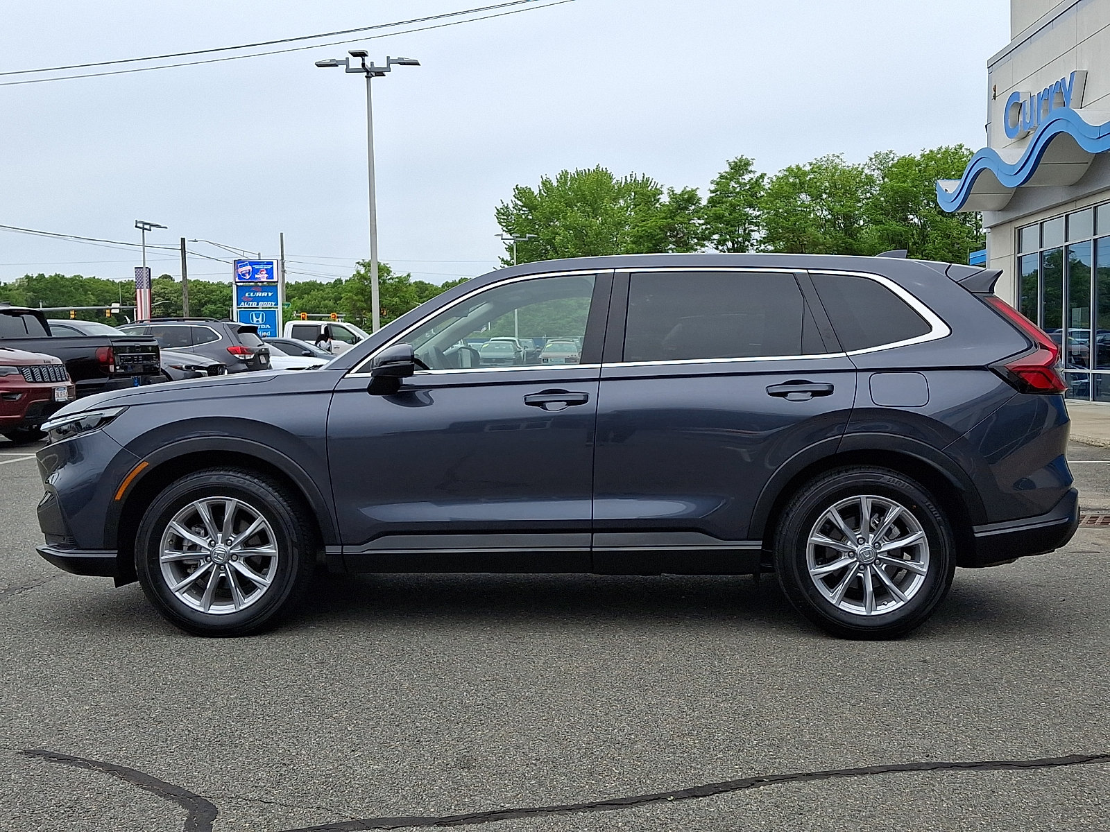 Used 2023 Honda CR-V EX-L image 6