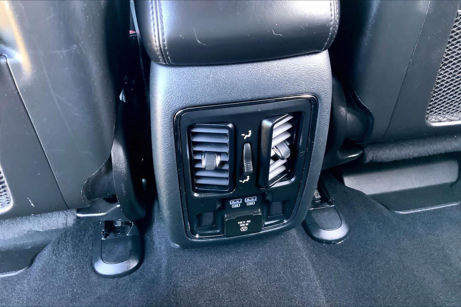 Used 2019 Jeep Grand Cherokee Limited AWD/4WD image 34
