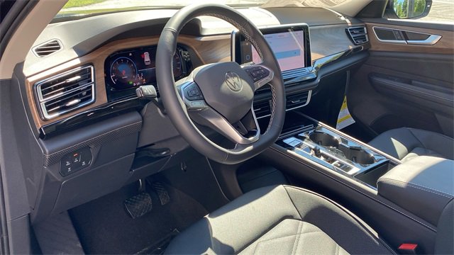 New 2026 Volkswagen Atlas SE image 11